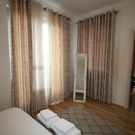 Alpha Apartments Tirana Modern Spacious Exterior photo